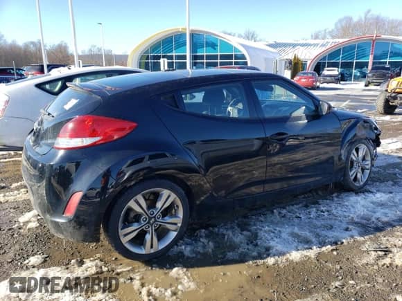 2017 Hyundai Veloster with VIN KMHTC6AD0HU320198, listed as a Copart auction lot 42566614 with 82,134 mi miles and . Bid and sale history available at DreamBid. Image 3.