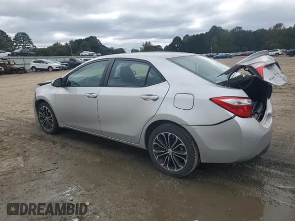 ✅ 2015 Toyota Corolla LE • VIN: 5YFBURHE4FP288475 • Лот: 86236645. Опубликован ранее на Copart с пробегом 126 375 миль. Бесплатный доступ к архиву аукционных продаж из США и подробный отчёт об истории автомобиля на DreamBid. Изображение 2.