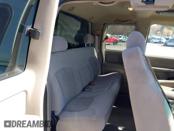 2002 Chevrolet Silverado 1500 LS с VIN 2GCEK19T421197667, выставлен на аукционе IAAI как лот 43621046 с пробегом 215 058 миль миль и . История ставок и продаж доступна на DreamBid. Изображение 8.