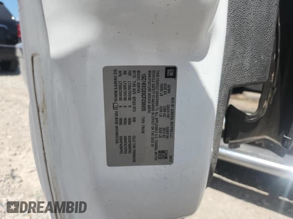 ✅ 2012 Chevrolet Silverado 2500HD LT • VIN: 1GC1KXC83CF238905 • Lot: 64504695. Wystawiony na Copart z przebiegiem 195 519 mil. Bezpłatny archiwum sprzedaży aukcyjnych z USA i szczegółowy raport historii pojazdu na DreamBid. Zdjęcie 12.