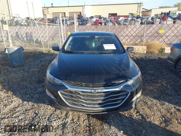 2019 Chevrolet Malibu LT z VIN 1G1ZD5ST5KF114469, wystawiony jako IAAI lot #43414562 z przebiegiem 99 625 mil mil oraz . Historia ofert i sprzedaży dostępna na DreamBid. Obrazek 12.