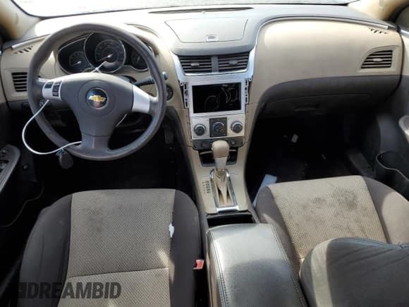 ✅ 2011 Chevrolet Malibu 1LS • VIN: 1G1ZB5E18BF167036 • Lot: 76698454. Listed on Copart with 207,420 mi. Free auction sales archive from the USA and detailed vehicle history report at DreamBid. Image 8.