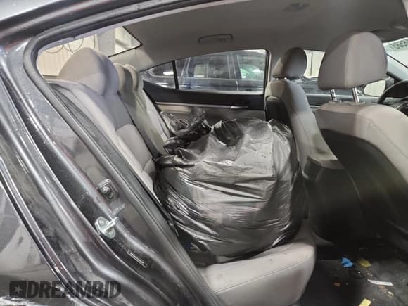 ✅ 2020 Hyundai Elantra SEL • VIN: 5NPD84LF4LH564789 • Lot: 80316585. Listed on Copart with 70,056 mi. Free auction sales archive from the USA and detailed vehicle history report at DreamBid. Image 10.