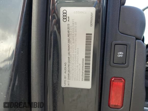 ✅ 2017 Audi A4 Premium Plus • VIN: WAUENAF4XHN069586 • Lot: 55407445. Listed on Copart with 75,979 mi. Free auction sales archive from the USA and detailed vehicle history report at DreamBid. Image 13.