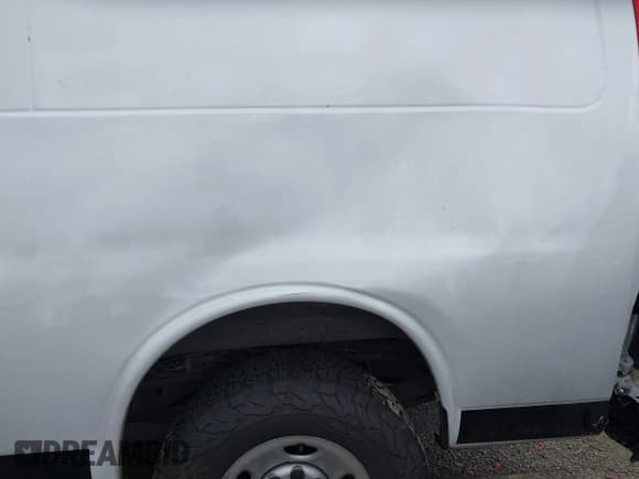 ✅ 2020 Chevrolet Express Cargo • VIN: 1GCWGAFGXL1276698 • Lot: 42406833. Listed on IAAI with 63,143 mi. Free auction sales archive from the USA and detailed vehicle history report at DreamBid. Image 19.