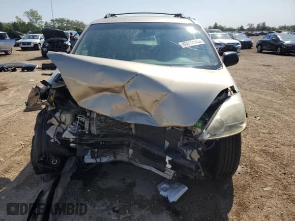 2005 Toyota Sienna LE with VIN 5TDZA23C95S290491, listed as a Copart auction lot 80013145 with Not provided miles and Salvage title. Bid and sale history available at DreamBid. Image 5.