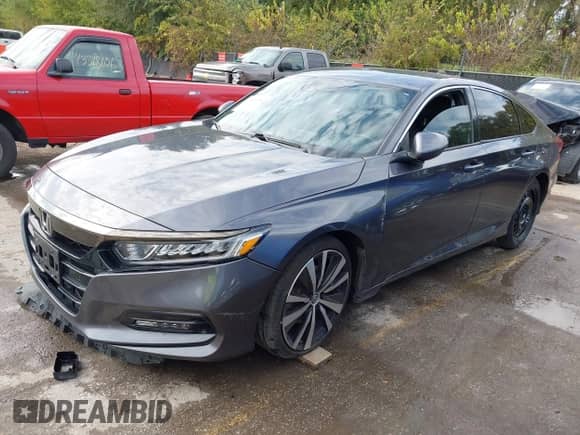 2018 Honda Accord Sport with VIN 1HGCV1F32JA133118, listed as a IAAI auction lot 43329296 with 136,291 mi miles and . Bid and sale history available at DreamBid. Image 17.