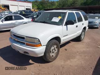 ✅ 2003 Chevrolet Blazer LS • VIN: 1GNDT13X53K152850 • Lot: 41982795. Wystawiony na IAAI z przebiegiem 261 155 mil. Bezpłatny archiwum sprzedaży aukcyjnych z USA i szczegółowy raport historii pojazdu na DreamBid. Zdjęcie 2.