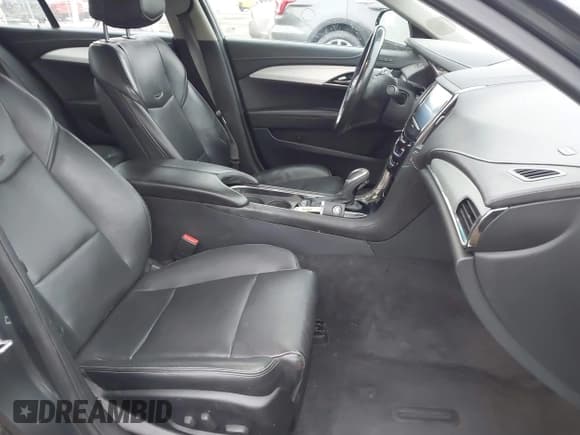 ✅ 2014 Cadillac ATS Luxury • VIN: 1G6AH5S34E0140404 • Lot: 41173703. Wystawiony na IAAI z przebiegiem 194 711 mil. Bezpłatny archiwum sprzedaży aukcyjnych z USA i szczegółowy raport historii pojazdu na DreamBid. Zdjęcie 5.