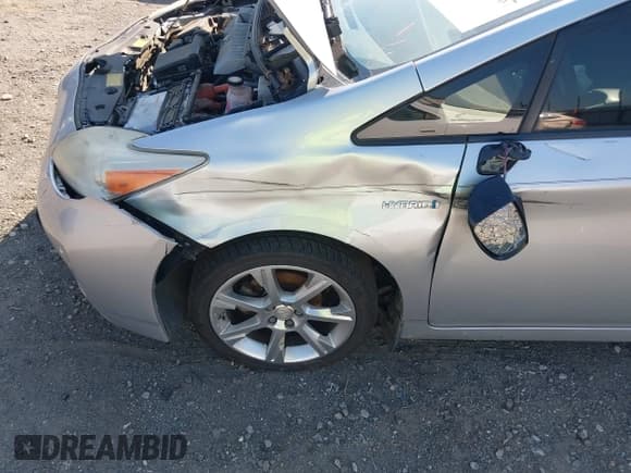 ✅ 2013 Toyota Prius One • VIN: JTDKN3DU6D1707242 • Лот: 43292767. Опубликован ранее на IAAI с пробегом 230 173 миль. Бесплатный доступ к архиву аукционных продаж из США и подробный отчёт об истории автомобиля на DreamBid. Изображение 6.