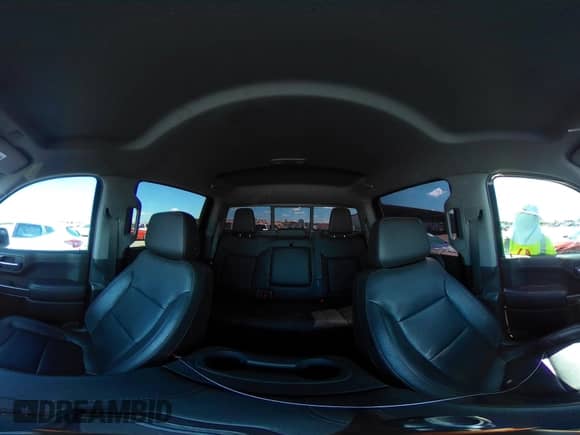 2019 Chevrolet Silverado 1500 LTZ z VIN 1GCUWEEDXKZ100887, wystawiony jako IAAI lot #43311929 z przebiegiem 70 683 mil mil oraz . Historia ofert i sprzedaży dostępna na DreamBid. Obrazek 20.