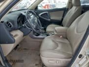 ✅ 2008 Toyota RAV4 Limited • VIN: JTMBD31V885193974 • Lot: 95129845. Wystawiony na Copart z przebiegiem 71 095 mil. Bezpłatny archiwum sprzedaży aukcyjnych z USA i szczegółowy raport historii pojazdu na DreamBid. Zdjęcie 7.