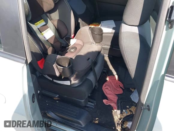 ✅ 2007 Mazda 5 Touring • VIN: JM1CR293770148023 • Lot: 42468163. Listed on IAAI with 197,871 mi. Free auction sales archive from the USA and detailed vehicle history report at DreamBid. Image 8.