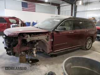 ✅ 2024 Jeep Grand Cherokee Summit Reserve • VIN: 1C4RJKEG3R8519631 • Lot: 84045824. Listed on Copart with 10,601 mi. Free auction sales archive from the USA and detailed vehicle history report at DreamBid. Image 1.