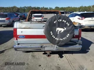 ✅ 1984 Ford Bronco Custom • VIN: 1FMDU15F9ELA55864 • Лот: 92121875. Опубликован ранее на Copart с пробегом Не указан. Бесплатный доступ к архиву аукционных продаж из США и подробный отчёт об истории автомобиля на DreamBid. Изображение 6.