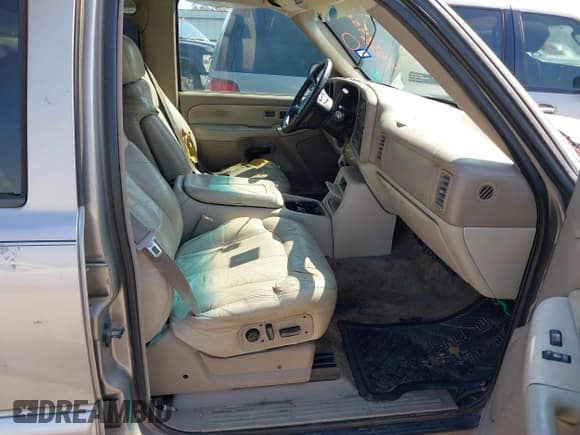 ✅ 2001 Chevrolet Suburban LS • VIN: 3GNEC16T01G267955 • Лот: 43177956. Опубликован ранее на IAAI с пробегом 196 410 миль. Бесплатный доступ к архиву аукционных продаж из США и подробный отчёт об истории автомобиля на DreamBid. Изображение 5.