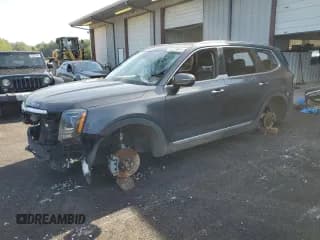 ✅ 2022 Kia Telluride S • VIN: 5XYP64HC5NG242593 • Lot: 70884155. Listed on Copart with 105,995 mi. Free auction sales archive from the USA and detailed vehicle history report at DreamBid. Image 1.