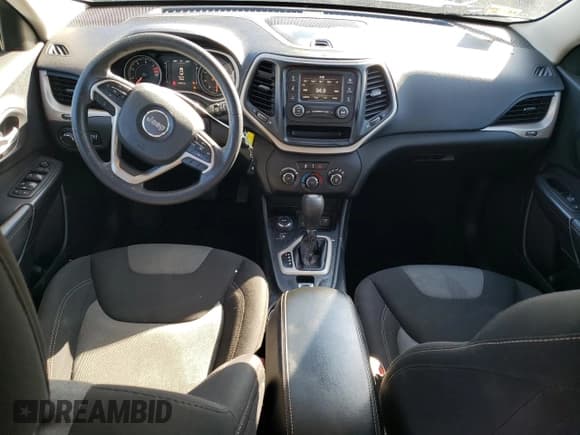 ✅ 2016 Jeep Cherokee Altitude • VIN: 1C4PJMAB1GW143081 • Lot: 84608985. Listed on Copart with 134,915 mi. Free auction sales archive from the USA and detailed vehicle history report at DreamBid. Image 8.