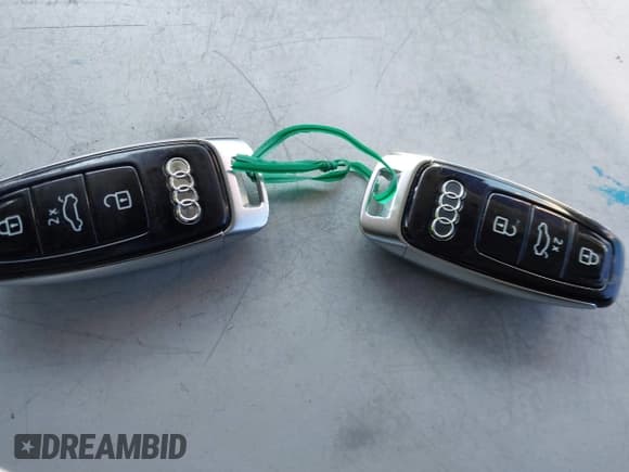 ✅ 2021 Audi Q8 Premium Plus • VIN: WA1EVAF11MD016309 • Лот: 43641317. Опубликован ранее на IAAI с пробегом 44 018 миль. Бесплатный доступ к архиву аукционных продаж из США и подробный отчёт об истории автомобиля на DreamBid. Изображение 11.