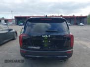 ✅ 2022 Kia Telluride EX • VIN: 5XYP3DHC0NG290768 • Lot: 43607299. Listed on IAAI with 52,100 mi. Free auction sales archive from the USA and detailed vehicle history report at DreamBid. Image 17.