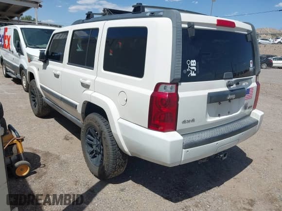 ✅ 2007 Jeep Commander Sport • VIN: 1J8HG48P97C601058 • Lot: 42489447. Listed on IAAI with 200,103 mi. Free auction sales archive from the USA and detailed vehicle history report at DreamBid. Image 3.
