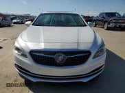 ✅ 2017 Buick LaCrosse Premium • VIN: 1G4ZR5SS0HU183439 • Lot: 74165894. Wystawiony na Copart z przebiegiem 61 359 mil. Bezpłatny archiwum sprzedaży aukcyjnych z USA i szczegółowy raport historii pojazdu na DreamBid. Zdjęcie 5.