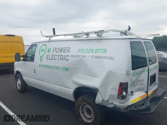 ✅ 2014 Ford Econoline Cargo Commercial • VIN: 1FTNE2EWXEDA84022 • Lot: 42886331. Listed on IAAI with 131,357 mi. Free auction sales archive from the USA and detailed vehicle history report at DreamBid. Image 14.