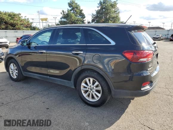 ✅ 2020 Kia Sorento LX • VIN: 5XYPG4A59LG627273 • Lot: 89892855. Listed on Copart with 232,443 mi. Free auction sales archive from the USA and detailed vehicle history report at DreamBid. Image 2.