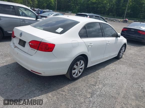 ✅ 2012 Volkswagen Jetta SE • VIN: 3VWDP7AJXCM311284 • Lot: 42778112. Listed on IAAI with Not provided. Free auction sales archive from the USA and detailed vehicle history report at DreamBid. Image 4.