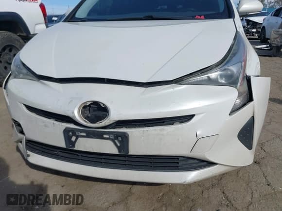 ✅ 2017 Toyota Prius Two • VIN: JTDKBRFU7H3049787 • Lot: 41645196. Wystawiony na IAAI z przebiegiem 252 521 mil. Bezpłatny archiwum sprzedaży aukcyjnych z USA i szczegółowy raport historii pojazdu na DreamBid. Zdjęcie 6.