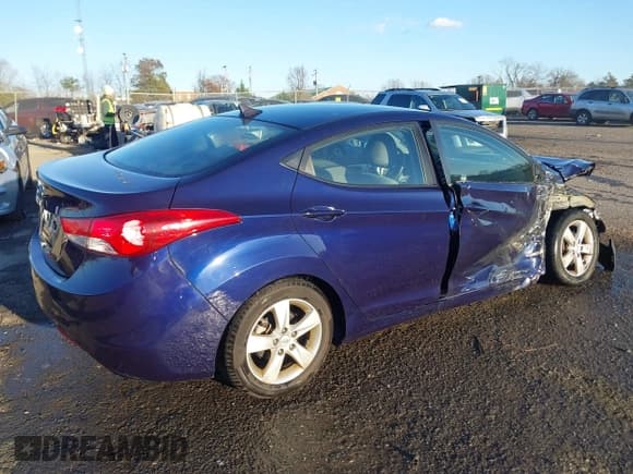 ✅ 2012 Hyundai Elantra GLS • VIN: 5NPDH4AE7CH149833 • Лот: 43690780. Опубликован ранее на IAAI с пробегом 128 188 миль. Бесплатный доступ к архиву аукционных продаж из США и подробный отчёт об истории автомобиля на DreamBid. Изображение 4.