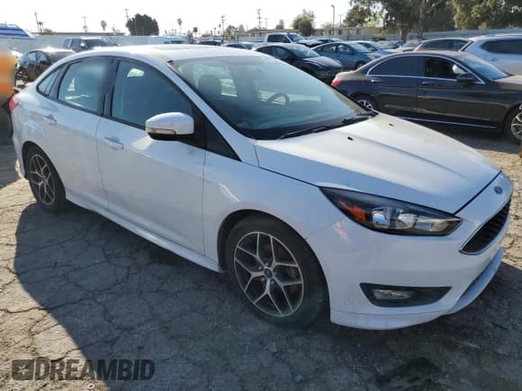 ✅ 2016 Ford Focus SE • VIN: 1FADP3F26GL336032 • Лот: 48334005. Опубликован ранее на Copart с пробегом 107 527 миль. Бесплатный доступ к архиву аукционных продаж из США и подробный отчёт об истории автомобиля на DreamBid. Изображение 4.