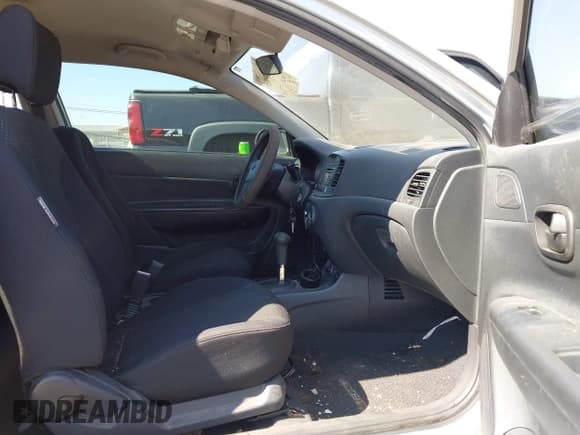 ✅ 2010 Hyundai Accent GS • VIN: KMHCM3AC0AU150904 • Лот: 41695905. Опубликован ранее на IAAI с пробегом 41 438 миль. Бесплатный доступ к архиву аукционных продаж из США и подробный отчёт об истории автомобиля на DreamBid. Изображение 5.