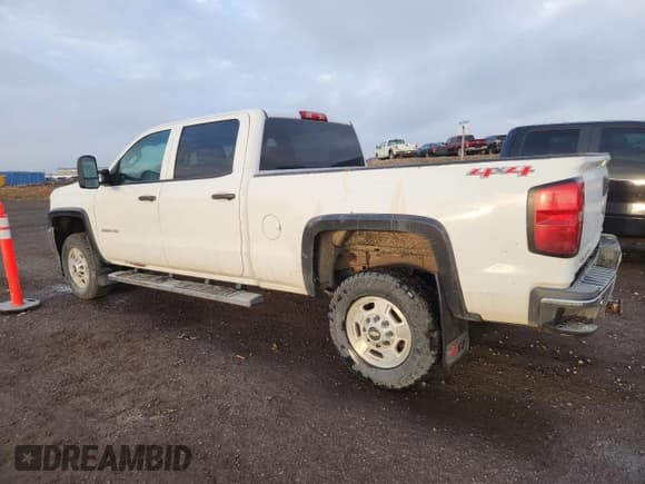 ✅ 2015 Chevrolet Silverado 2500HD LT • VIN: 1GC1KVE81FF194943 • Lot: 93659145. Listed on Copart with 638,291 mi. Free auction sales archive from the USA and detailed vehicle history report at DreamBid. Image 2.
