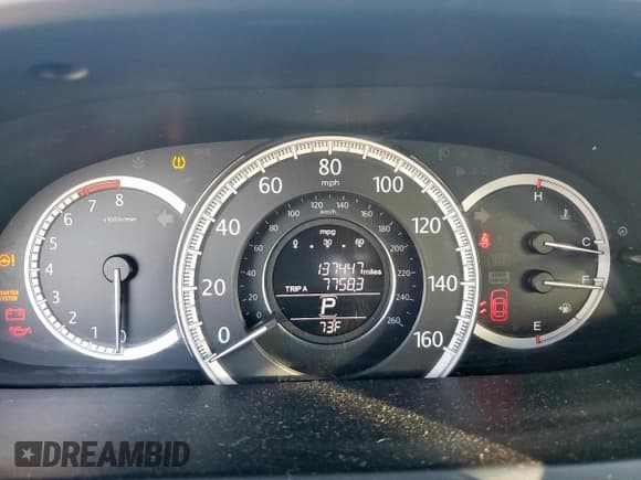 ✅ 2015 Honda Accord EX-L • VIN: 1HGCR3F89FA003565 • Лот: 85193085. Опубликован ранее на Copart с пробегом 137 447 миль. Бесплатный доступ к архиву аукционных продаж из США и подробный отчёт об истории автомобиля на DreamBid. Изображение 9.