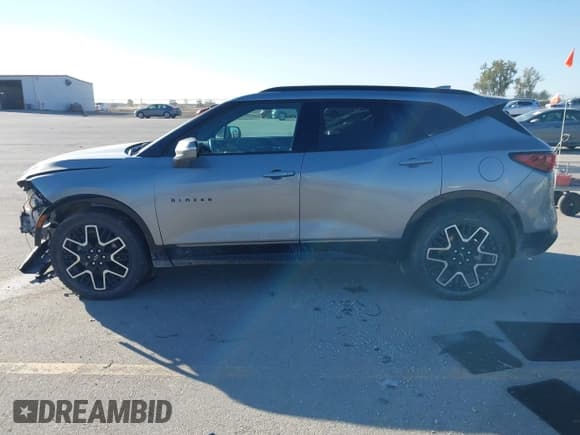 ✅ 2024 Chevrolet Blazer RS • VIN: 3GNKBKRS3RS125381 • Lot: 43405885. Listed on IAAI with 77,781 mi. Free auction sales archive from the USA and detailed vehicle history report at DreamBid. Image 14.