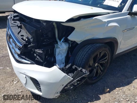 ✅ 2023 Volkswagen Atlas SE • VIN: 1V2KC2CA2PC220778 • Lot: 42136136. Listed on IAAI with 30,370 mi. Free auction sales archive from the USA and detailed vehicle history report at DreamBid. Image 6.