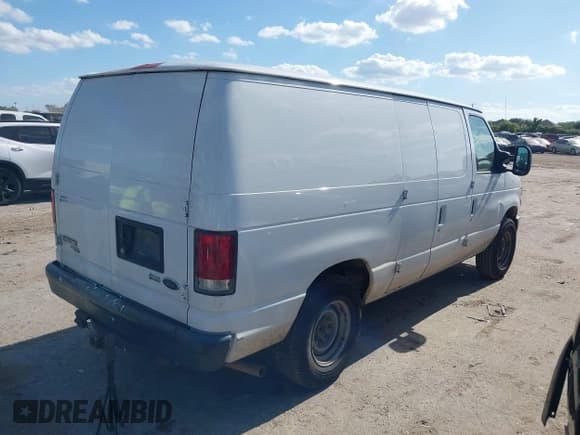 ✅ 2013 Ford Econoline Cargo Commercial • VIN: 1FTNE1EW1DDB34038 • Lot: 42785150. Listed on IAAI with 306,839 mi. Free auction sales archive from the USA and detailed vehicle history report at DreamBid. Image 4.