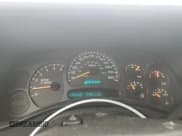 ✅ 2003 Chevrolet Suburban LT • VIN: 3GNEC16Z13G128005 • Лот: 80868234. Опубликован ранее на Copart с пробегом Не указан. Бесплатный доступ к архиву аукционных продаж из США и подробный отчёт об истории автомобиля на DreamBid. Изображение 9.