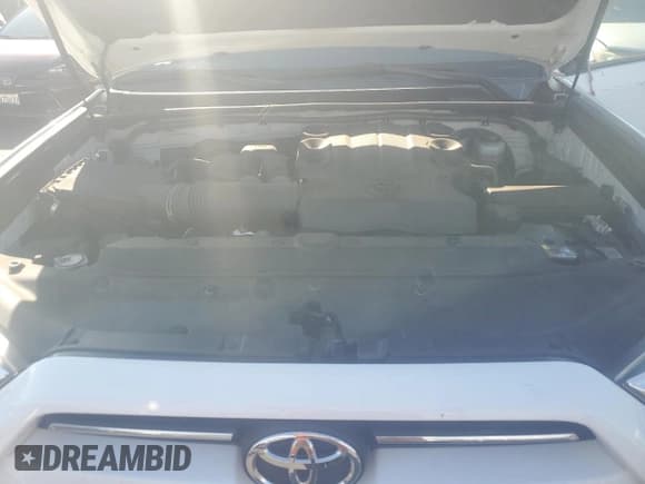 ✅ 2022 Toyota 4Runner SR5 Premium • VIN: JTEFU5JR7N5264475 • Lot: 82253155. Listed on Copart with 68,783 mi. Free auction sales archive from the USA and detailed vehicle history report at DreamBid. Image 11.