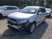 ✅ 2019 Mitsubishi Outlander • VIN: JE4M25158KZ053696 • Лот: 42159880. Опубликован ранее на IAAI с пробегом 22 613 миль. Бесплатный доступ к архиву аукционных продаж из США и подробный отчёт об истории автомобиля на DreamBid. Изображение 18.