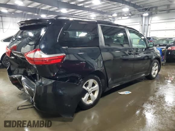 ✅ 2016 Toyota Sienna LE AAS • VIN: 5TDKK3DC9GS759584 • Lot: 62412365. Listed on Copart with 152,266 mi. Free auction sales archive from the USA and detailed vehicle history report at DreamBid. Image 3.