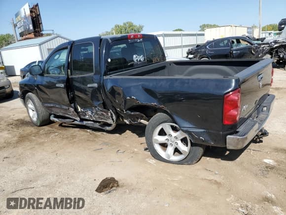 ✅ 2007 Dodge 1500 SLT • VIN: 1D7HA182X7S132036 • Лот: 74792434. Опубликован ранее на Copart с пробегом 113 575 миль. Бесплатный доступ к архиву аукционных продаж из США и подробный отчёт об истории автомобиля на DreamBid. Изображение 2.