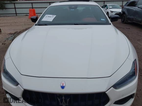 ✅ 2021 Maserati Ghibli S GranSport • VIN: ZAM57YSSXM1362055 • Lot: 41380671. Wystawiony na IAAI z przebiegiem 38 113 mil. Bezpłatny archiwum sprzedaży aukcyjnych z USA i szczegółowy raport historii pojazdu na DreamBid. Zdjęcie 6.