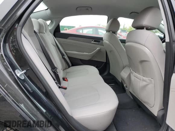 ✅ 2018 Hyundai Sonata Limited • VIN: 5NPE34AF2JH661671 • Lot: 50850213. Listed on Copart with 37,518 mi. Free auction sales archive from the USA and detailed vehicle history report at DreamBid. Image 10.