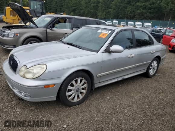 2002 Hyundai Sonata GLS with VIN KMHWF35H82A646789, listed as a Copart auction lot 73041784 with 127,732 mi miles and Clean title. Bid and sale history available at DreamBid. Image 1.