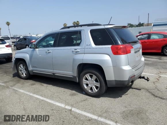 ✅ 2013 GMC Terrain SLE • VIN: 2GKFLSE34D6402900 • Лот: 58757305. Опубликован ранее на Copart с пробегом 94 785 миль. Бесплатный доступ к архиву аукционных продаж из США и подробный отчёт об истории автомобиля на DreamBid. Изображение 2.