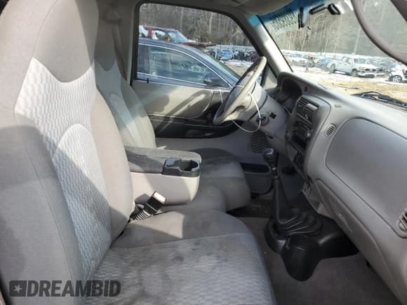 ✅ 2001 Mazda B-Series DS • VIN: 4F4YR12U81TM28386 • Лот: 89389585. Опубликован ранее на Copart с пробегом 234 008 миль. Бесплатный доступ к архиву аукционных продаж из США и подробный отчёт об истории автомобиля на DreamBid. Изображение 10.