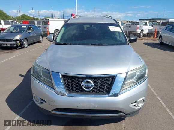 ✅ 2015 Nissan Pathfinder SV • VIN: 5N1AR2MN3FC673671 • Lot: 43863527. Wystawiony na IAAI z przebiegiem 113 786 mil. Bezpłatny archiwum sprzedaży aukcyjnych z USA i szczegółowy raport historii pojazdu na DreamBid. Zdjęcie 12.