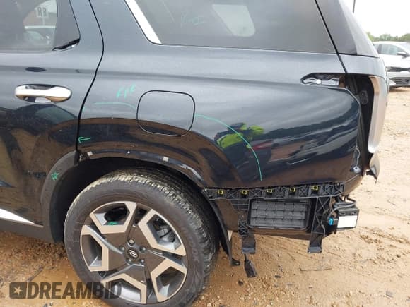 ✅ 2025 Hyundai Palisade Limited • VIN: KM8R5DGE2SU808035 • Лот: 42324623. Опубликован ранее на IAAI с пробегом 5 493 миль. Бесплатный доступ к архиву аукционных продаж из США и подробный отчёт об истории автомобиля на DreamBid. Изображение 21.